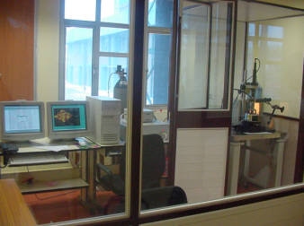 Photograph of the SPM Setup Photograph of the SPM Setup