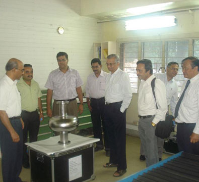Visit by Dr Anil Kakodkar and Prof. Arup Raychaudhuri to see the first 650 MHz high beta niobium cavity (HBC) developed jointly by RRCAT and IUAC (July 2013).